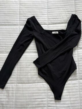 Babaton long sleeve bodysuit